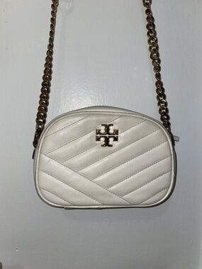 Tory Burch Kira Chevron Camera Crossbody Quilted Bag Ivory Cream Leather